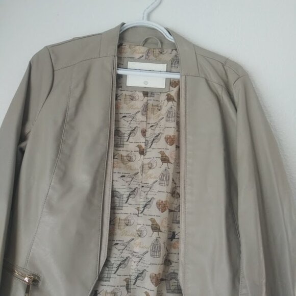 Cavalini women's size M beige faux leather jacket - Picture 2 of 15